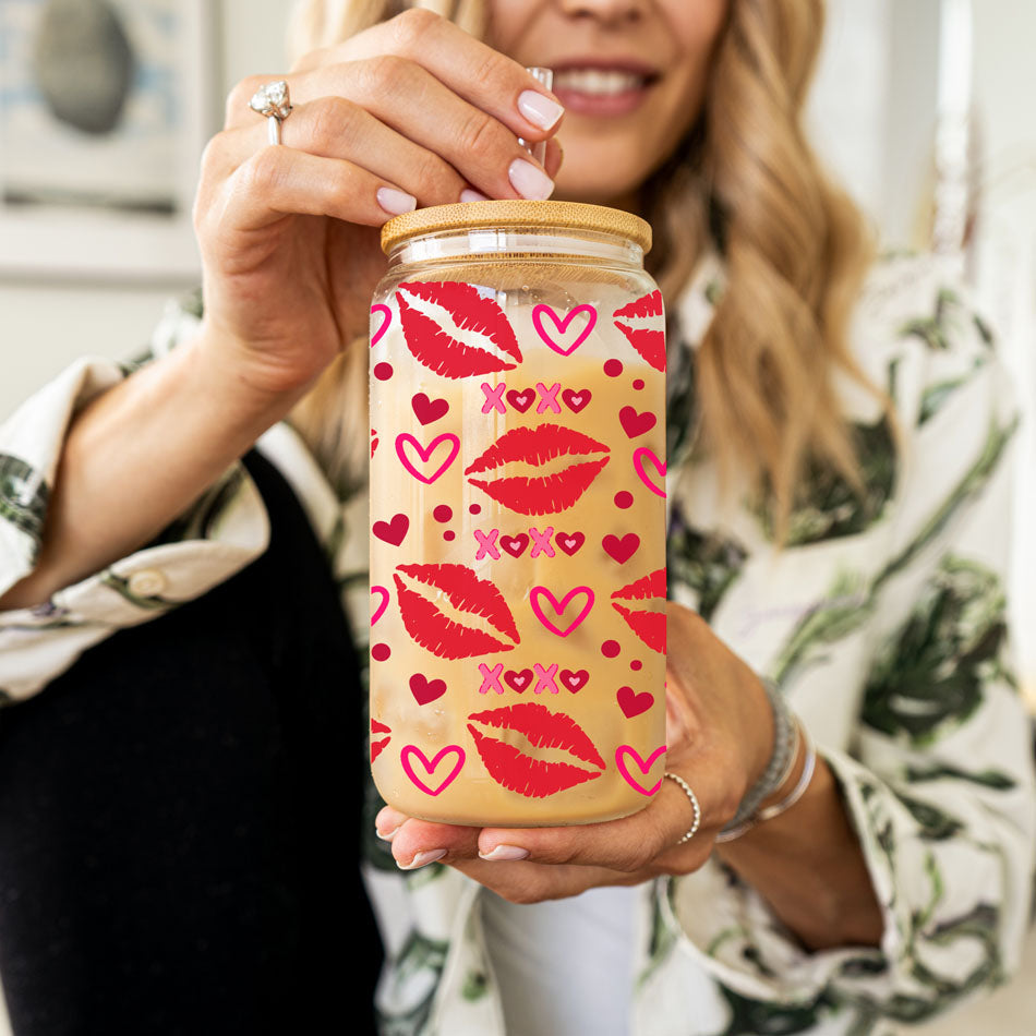 20oz Glass Cup – Bamboo Lid + Glass Straws