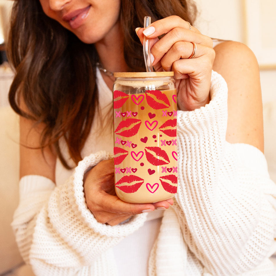 20oz Glass Cup – Bamboo Lid + Glass Straws